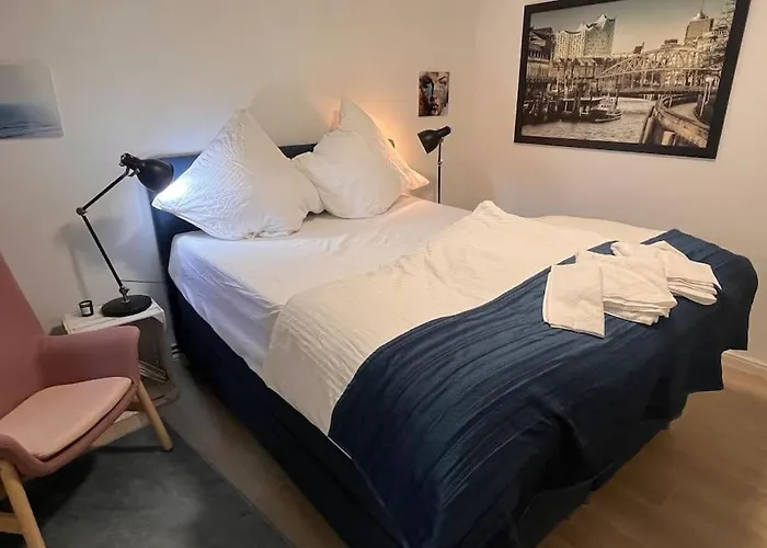 Gemuetliche, Grosse 6-Zkb,Eg-Wohnung Im Herzen Eimsbuettels-2Wc&2Duschen