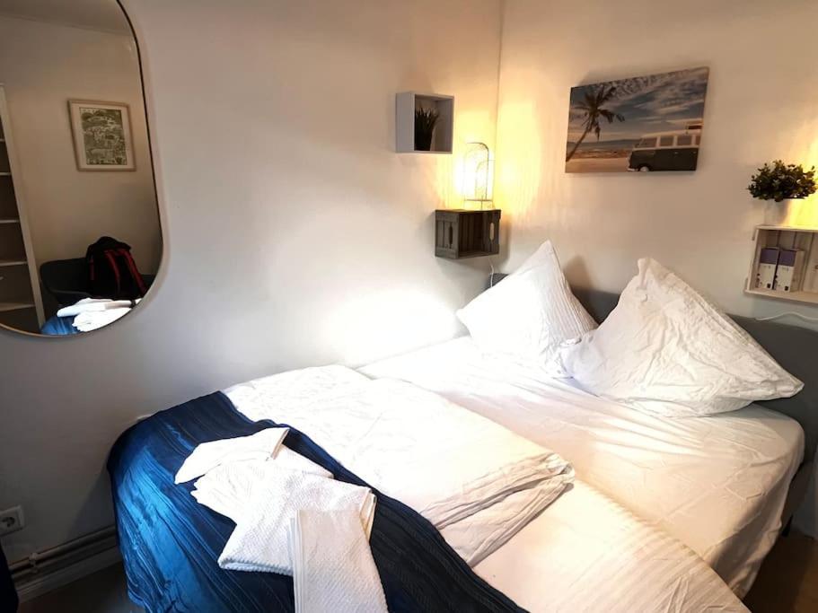 Apartment Gemuetliche, Grosse 6-zkb,eg-wohnung Im Herzen Eimsbuettels-2wc&2duschen